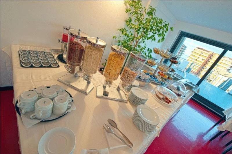 Eden Hotel Сан Салво Екстериор снимка