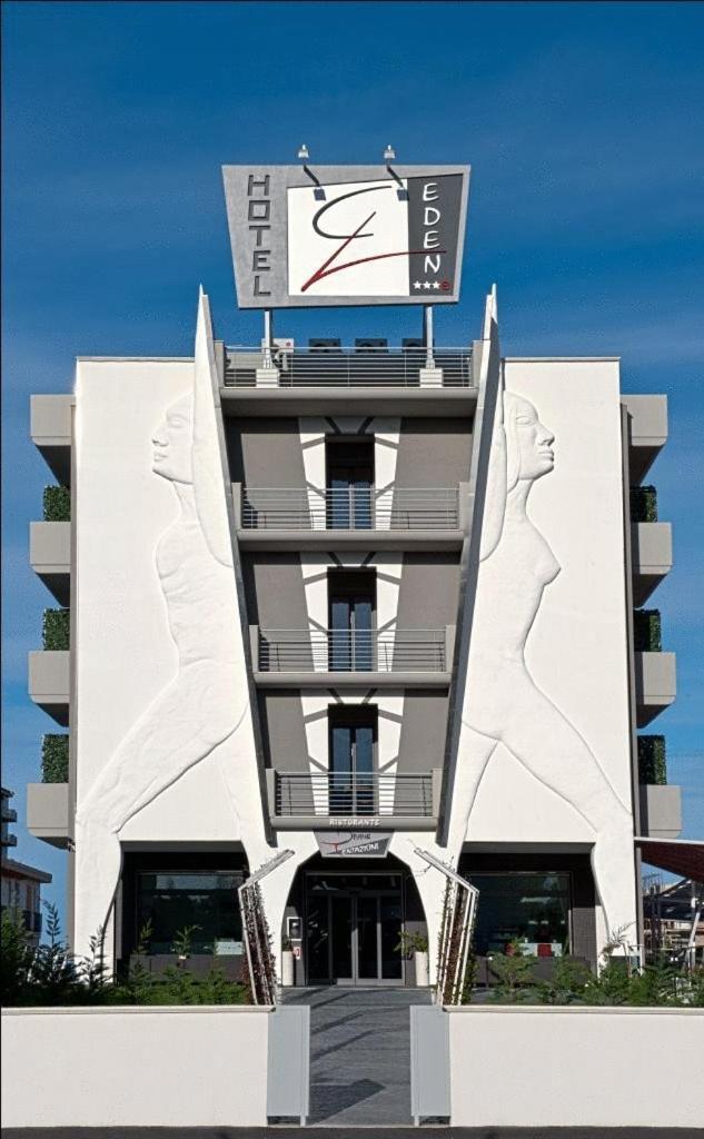 Eden Hotel Сан Салво Екстериор снимка
