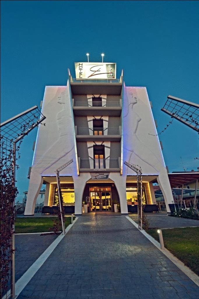 Eden Hotel Сан Салво Екстериор снимка