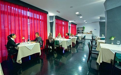 Eden Hotel Сан Салво Екстериор снимка